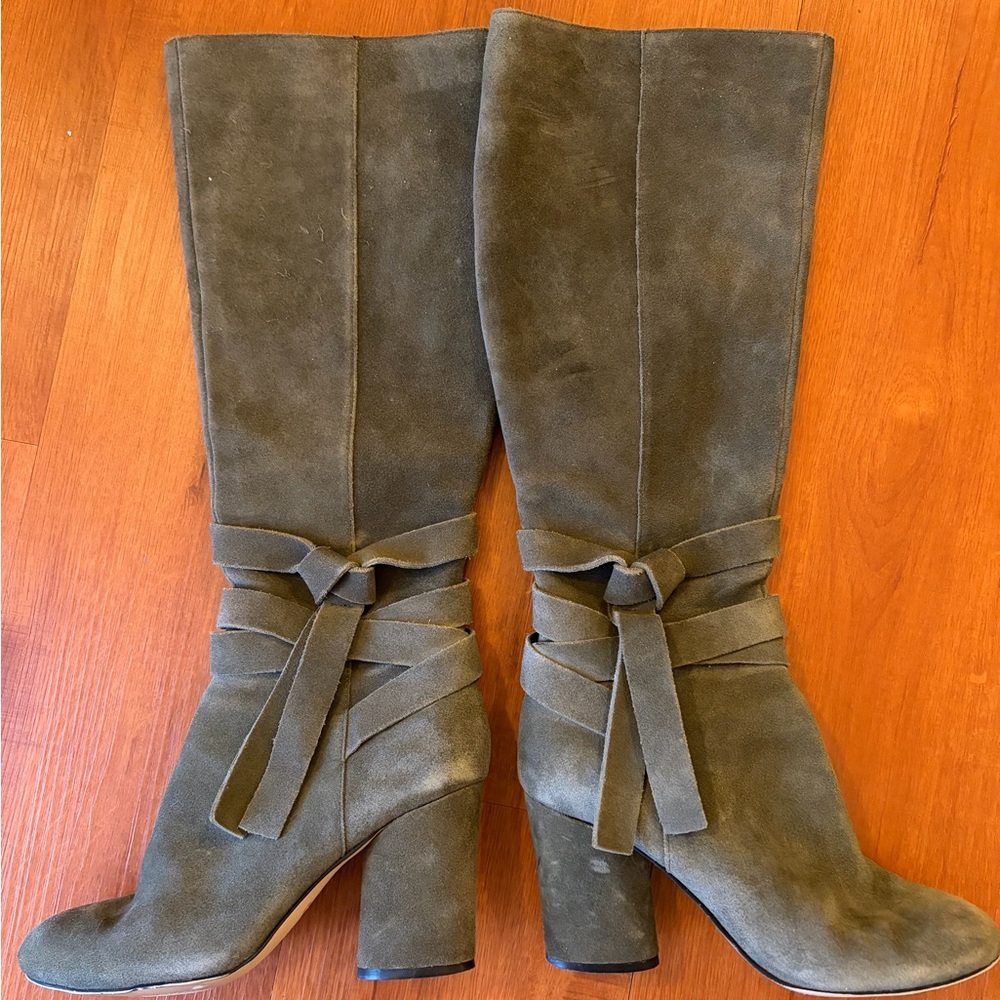Elegant khaki Leather Boots